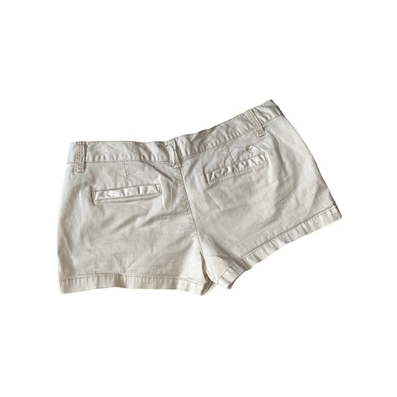 Aeropostale khaki stretch shorts 7/8 (medium) - Picture 2 of 3